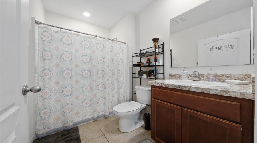 DAVENPORT, Florida 33837, 5 Bedrooms Bedrooms, ,3 BathroomsBathrooms,Residential,For Sale,GINA,0,MFRS5143210