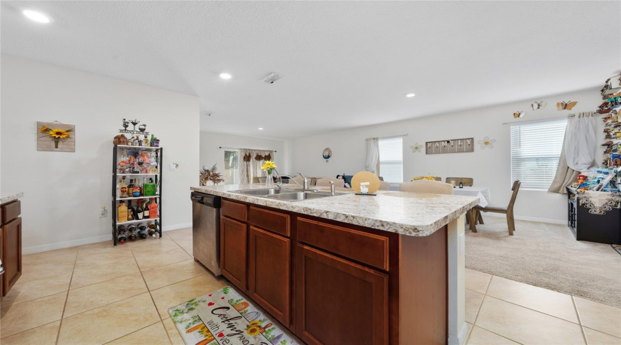 DAVENPORT, Florida 33837, 5 Bedrooms Bedrooms, ,3 BathroomsBathrooms,Residential,For Sale,GINA,0,MFRS5143210