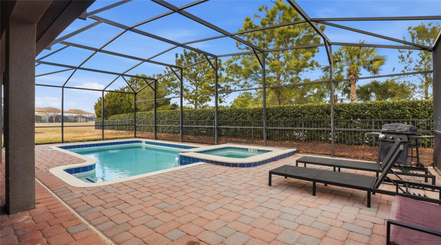 DAVENPORT, Florida 33896, 7 Bedrooms Bedrooms, ,5 BathroomsBathrooms,Residential,For Sale,SHADOW MOUNTAIN,0,MFRO6379163