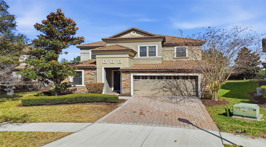 DAVENPORT, Florida 33896, 7 Bedrooms Bedrooms, ,5 BathroomsBathrooms,Residential,For Sale,SHADOW MOUNTAIN,0,MFRO6379163