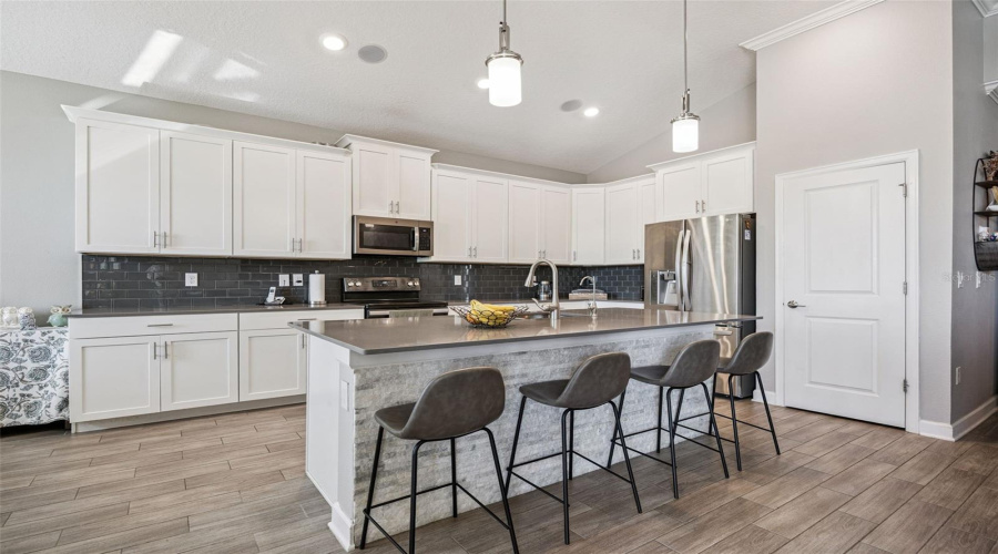 DAVENPORT, Florida 33896, 4 Bedrooms Bedrooms, ,3 BathroomsBathrooms,Residential,For Sale,CROQUET,0,MFRS5143283