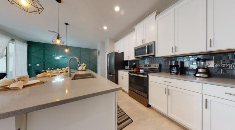 KISSIMMEE, Florida 34746, 4 Bedrooms Bedrooms, ,3 BathroomsBathrooms,Residential,For Sale,MEMORIES,0,MFRO6199304