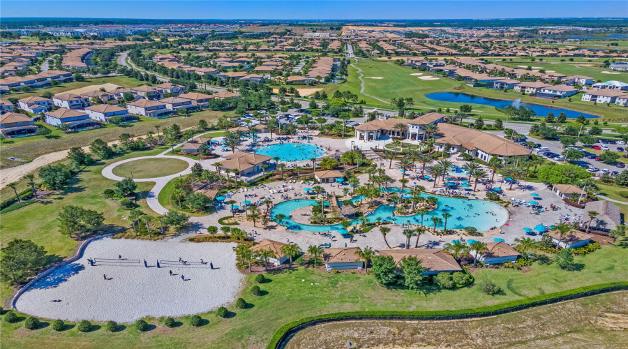 DAVENPORT, Florida 33896, 4 Bedrooms Bedrooms, ,3 BathroomsBathrooms,Residential,For Sale,CHALLENGE,0,MFRO6380351