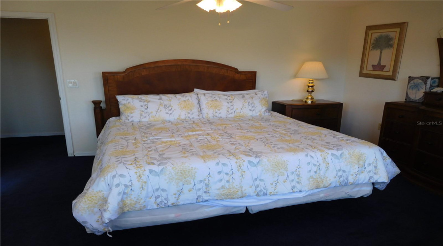 DAVENPORT, Florida 33897, 5 Bedrooms Bedrooms, ,5 BathroomsBathrooms,Residential,For Sale,VISTA,0,MFRS5143359