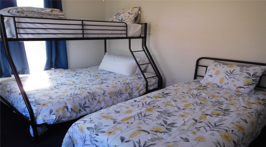 DAVENPORT, Florida 33897, 5 Bedrooms Bedrooms, ,5 BathroomsBathrooms,Residential,For Sale,VISTA,0,MFRS5143359