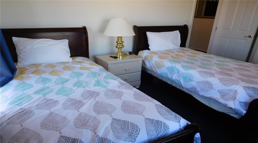 DAVENPORT, Florida 33897, 5 Bedrooms Bedrooms, ,5 BathroomsBathrooms,Residential,For Sale,VISTA,0,MFRS5143359