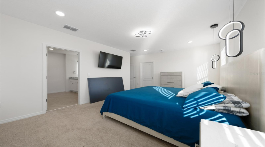 DAVENPORT, Florida 33837, 5 Bedrooms Bedrooms, ,3 BathroomsBathrooms,Residential,For Sale,MOULIN,0,MFRO6380628