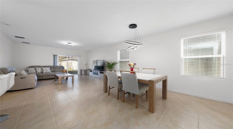 DAVENPORT, Florida 33837, 5 Bedrooms Bedrooms, ,3 BathroomsBathrooms,Residential,For Sale,MOULIN,0,MFRO6380628