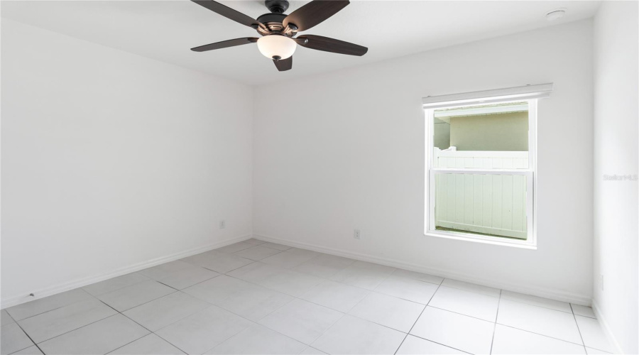 DAVENPORT, Florida 33837, 4 Bedrooms Bedrooms, ,2 BathroomsBathrooms,Residential,For Sale,AVENAL,0,MFRO6303370