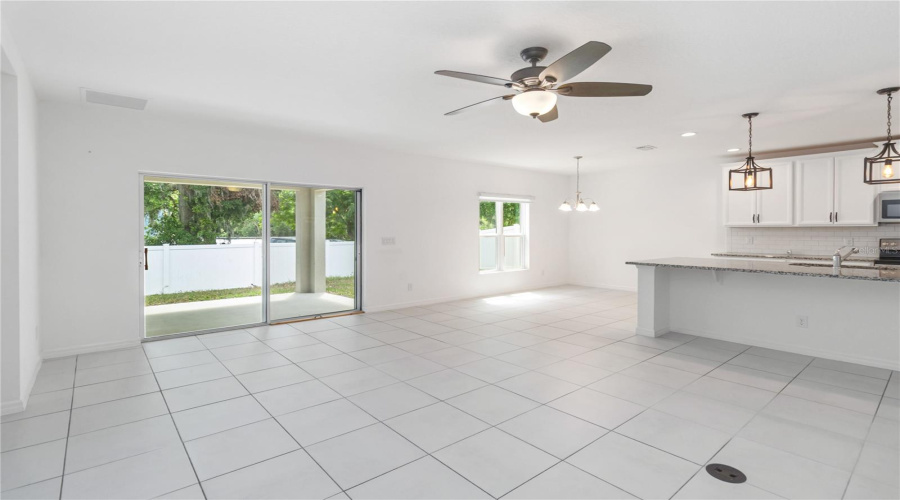 DAVENPORT, Florida 33837, 4 Bedrooms Bedrooms, ,2 BathroomsBathrooms,Residential,For Sale,AVENAL,0,MFRO6303370