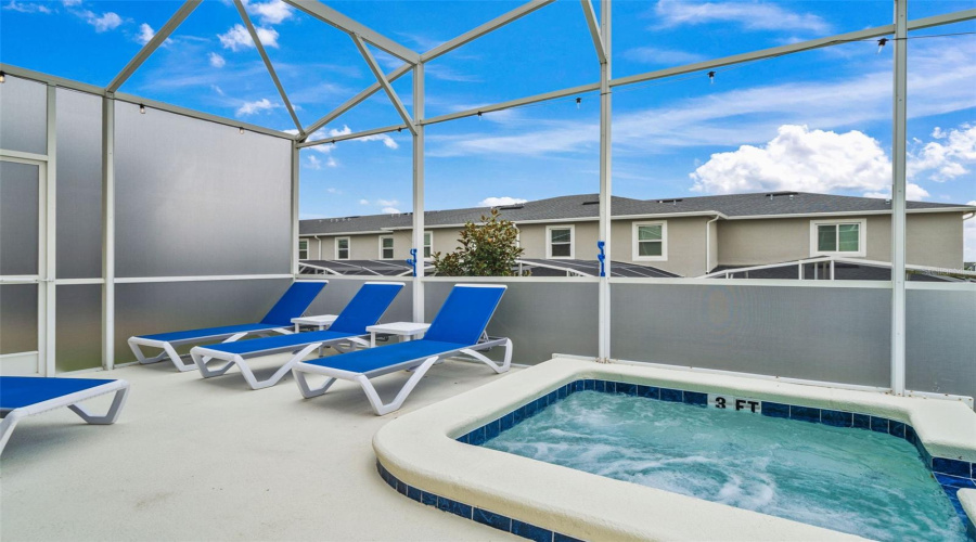 DAVENPORT, Florida 33896, 5 Bedrooms Bedrooms, ,5 BathroomsBathrooms,Residential,For Sale,KINGSBARN,0,MFRO6380692