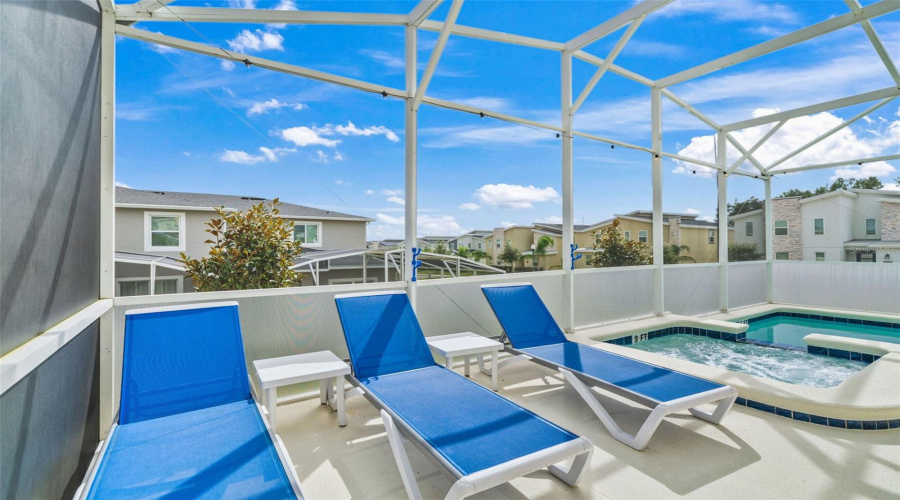 DAVENPORT, Florida 33896, 5 Bedrooms Bedrooms, ,5 BathroomsBathrooms,Residential,For Sale,KINGSBARN,0,MFRO6380692