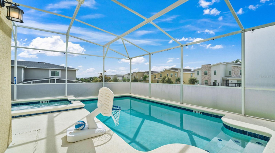 DAVENPORT, Florida 33896, 5 Bedrooms Bedrooms, ,5 BathroomsBathrooms,Residential,For Sale,KINGSBARN,0,MFRO6380692