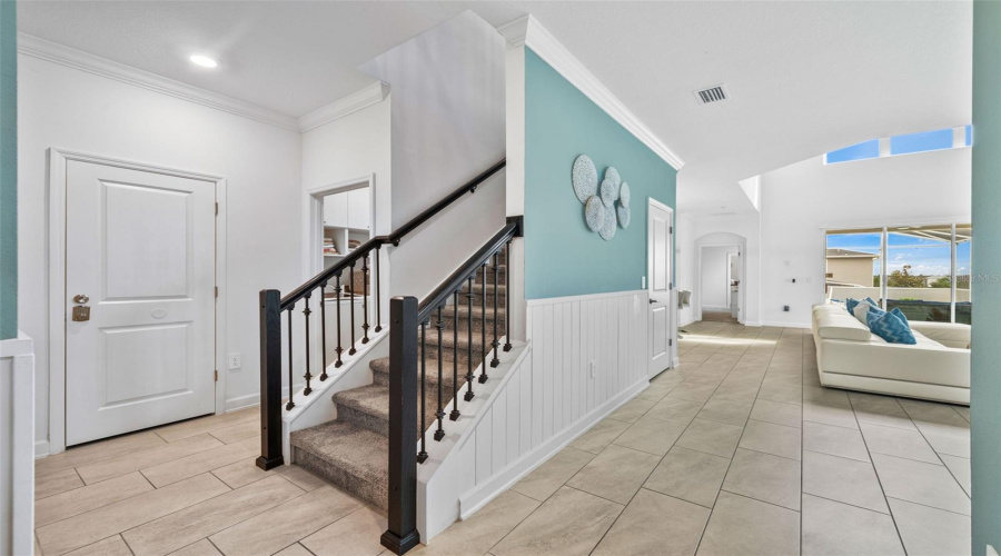 DAVENPORT, Florida 33896, 5 Bedrooms Bedrooms, ,5 BathroomsBathrooms,Residential,For Sale,KINGSBARN,0,MFRO6380692