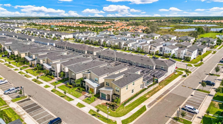 DAVENPORT, Florida 33896, 5 Bedrooms Bedrooms, ,5 BathroomsBathrooms,Residential,For Sale,KINGSBARN,0,MFRO6380692