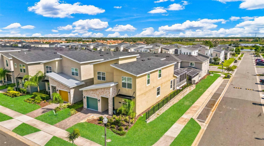 DAVENPORT, Florida 33896, 5 Bedrooms Bedrooms, ,5 BathroomsBathrooms,Residential,For Sale,KINGSBARN,0,MFRO6380692