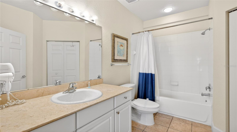 KISSIMMEE, Florida 34746, 4 Bedrooms Bedrooms, ,3 BathroomsBathrooms,Residential,For Sale,LUCAYAN HARBOUR CIR,0,MFRO6379583