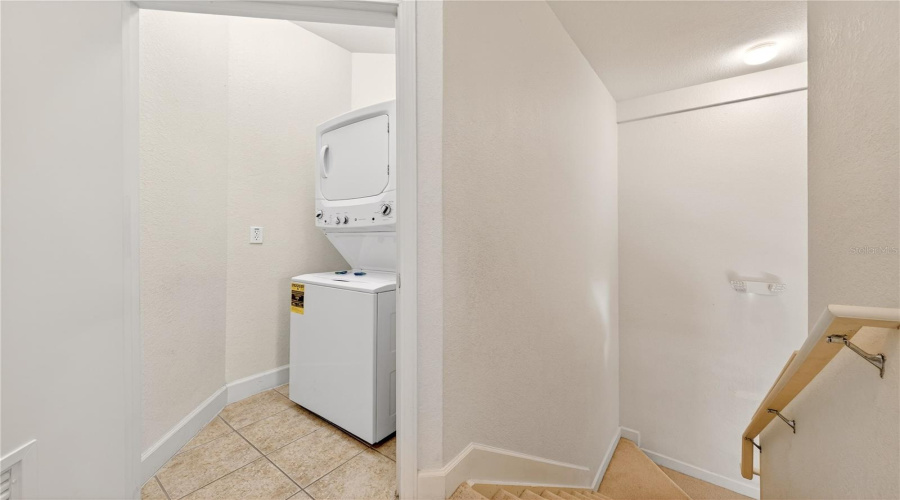 KISSIMMEE, Florida 34746, 4 Bedrooms Bedrooms, ,3 BathroomsBathrooms,Residential,For Sale,LUCAYAN HARBOUR CIR,0,MFRO6379583