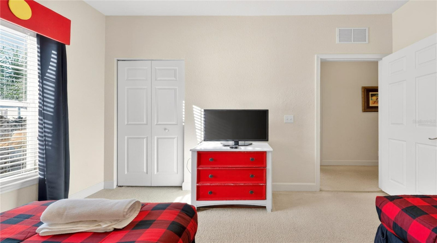 KISSIMMEE, Florida 34746, 4 Bedrooms Bedrooms, ,3 BathroomsBathrooms,Residential,For Sale,LUCAYAN HARBOUR CIR,0,MFRO6379583