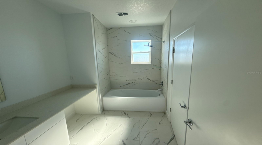 Master 3 bathroom 5 3rd floor