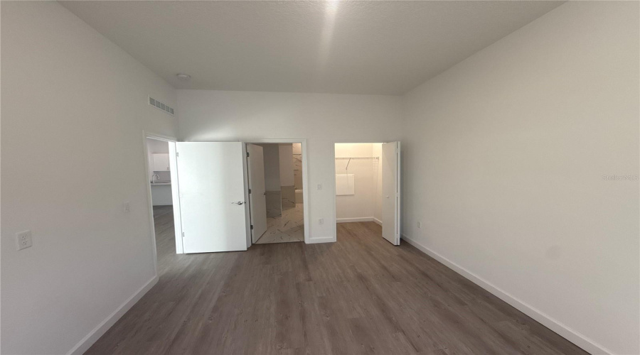 Master suite 1 1st floor with in suite bathroom-