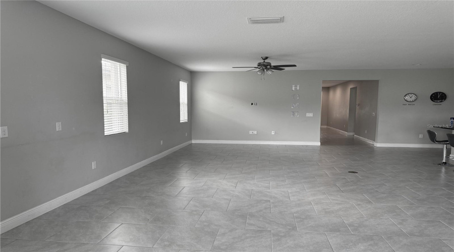 DAVENPORT, Florida 33896, 4 Bedrooms Bedrooms, ,2 BathroomsBathrooms,Residential,For Sale,YORKSHIRE,0,MFRO6380318