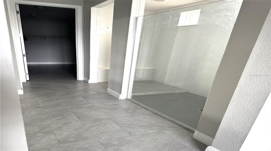 DAVENPORT, Florida 33896, 4 Bedrooms Bedrooms, ,2 BathroomsBathrooms,Residential,For Sale,YORKSHIRE,0,MFRO6380318