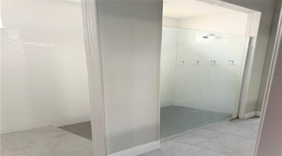 DAVENPORT, Florida 33896, 4 Bedrooms Bedrooms, ,2 BathroomsBathrooms,Residential,For Sale,YORKSHIRE,0,MFRO6380318