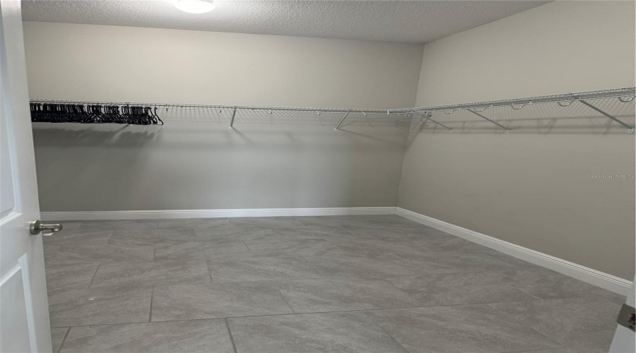 DAVENPORT, Florida 33896, 4 Bedrooms Bedrooms, ,2 BathroomsBathrooms,Residential,For Sale,YORKSHIRE,0,MFRO6380318