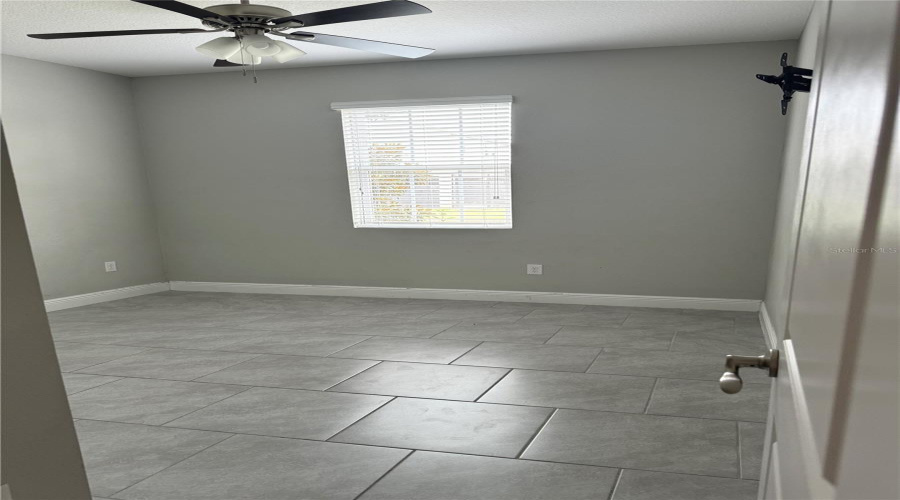 DAVENPORT, Florida 33896, 4 Bedrooms Bedrooms, ,2 BathroomsBathrooms,Residential,For Sale,YORKSHIRE,0,MFRO6380318