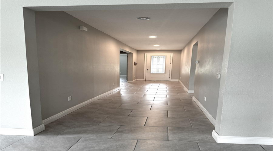 DAVENPORT, Florida 33896, 4 Bedrooms Bedrooms, ,2 BathroomsBathrooms,Residential,For Sale,YORKSHIRE,0,MFRO6380318