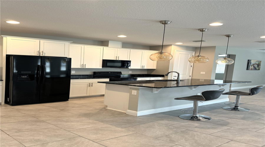 DAVENPORT, Florida 33896, 4 Bedrooms Bedrooms, ,2 BathroomsBathrooms,Residential,For Sale,YORKSHIRE,0,MFRO6380318