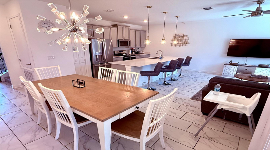 KISSIMMEE, Florida 34746, 4 Bedrooms Bedrooms, ,3 BathroomsBathrooms,Residential,For Sale,PARAGRAPH,0,MFRS5143006