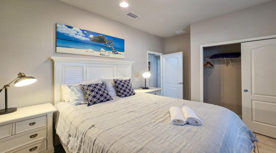 KISSIMMEE, Florida 34747, 5 Bedrooms Bedrooms, ,4 BathroomsBathrooms,Residential,For Sale,MAJORCA,0,MFRO6380751