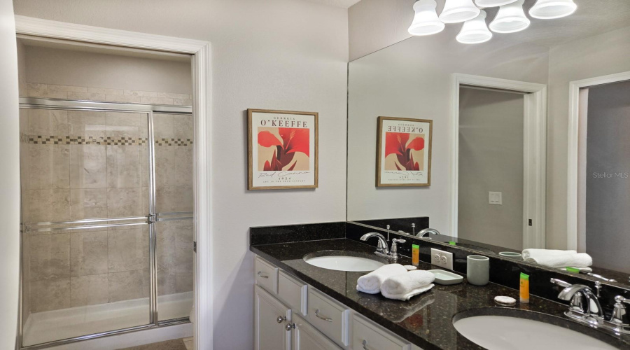 KISSIMMEE, Florida 34747, 5 Bedrooms Bedrooms, ,4 BathroomsBathrooms,Residential,For Sale,MAJORCA,0,MFRO6380751