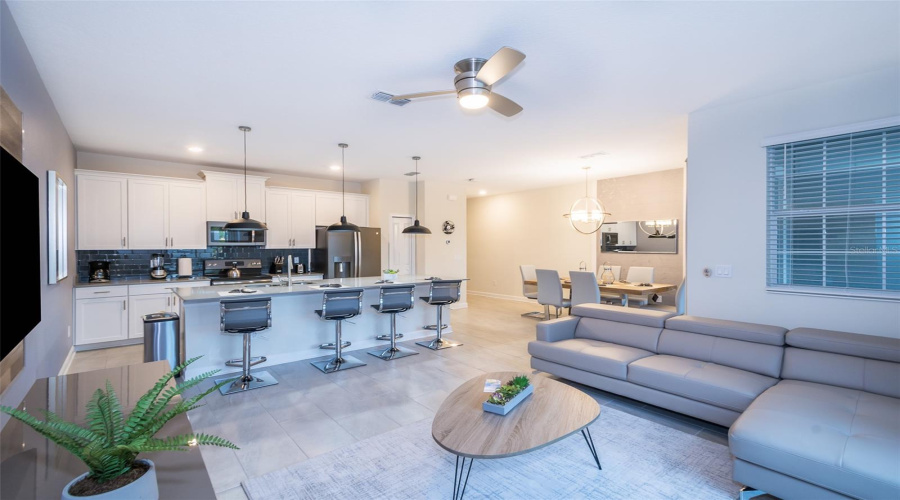 KISSIMMEE, Florida 34746, 4 Bedrooms Bedrooms, ,3 BathroomsBathrooms,Residential,For Sale,WINDERMERE,0,MFRS5143421