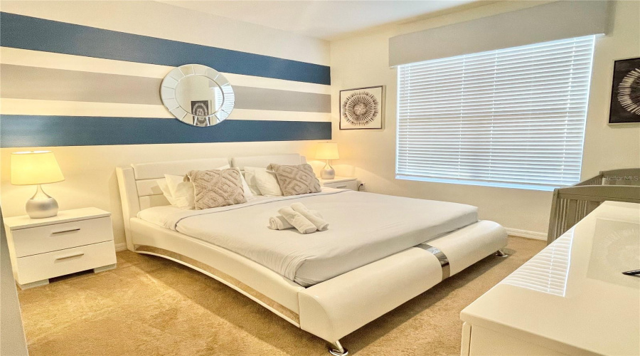 Downstairs main bedroom 1