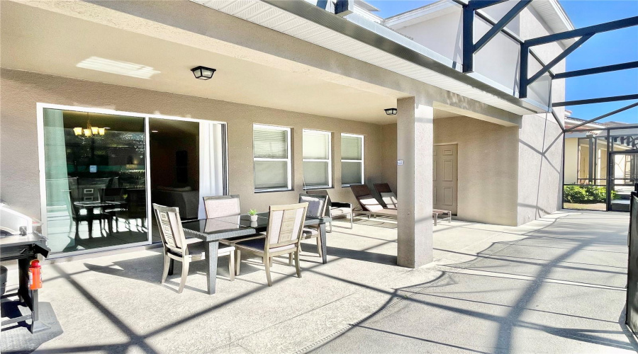 DAVENPORT, Florida 33837, 7 Bedrooms Bedrooms, ,5 BathroomsBathrooms,Residential,For Sale,BROAD OAK,0,MFRS5143390