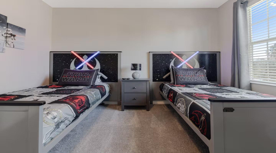 KISSIMMEE, Florida 34747, 6 Bedrooms Bedrooms, ,4 BathroomsBathrooms,Residential,For Sale,DAULBY,0,MFRO6365819