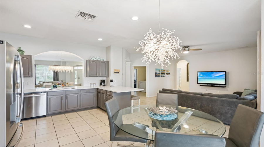 KISSIMMEE, Florida 34747, 6 Bedrooms Bedrooms, ,4 BathroomsBathrooms,Residential,For Sale,DAULBY,0,MFRO6365819