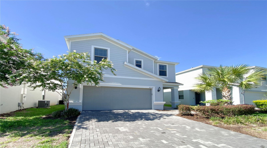 KISSIMMEE, Florida 34747, 7 Bedrooms Bedrooms, ,5 BathroomsBathrooms,Residential,For Sale,ZURICH,0,MFRO6348445