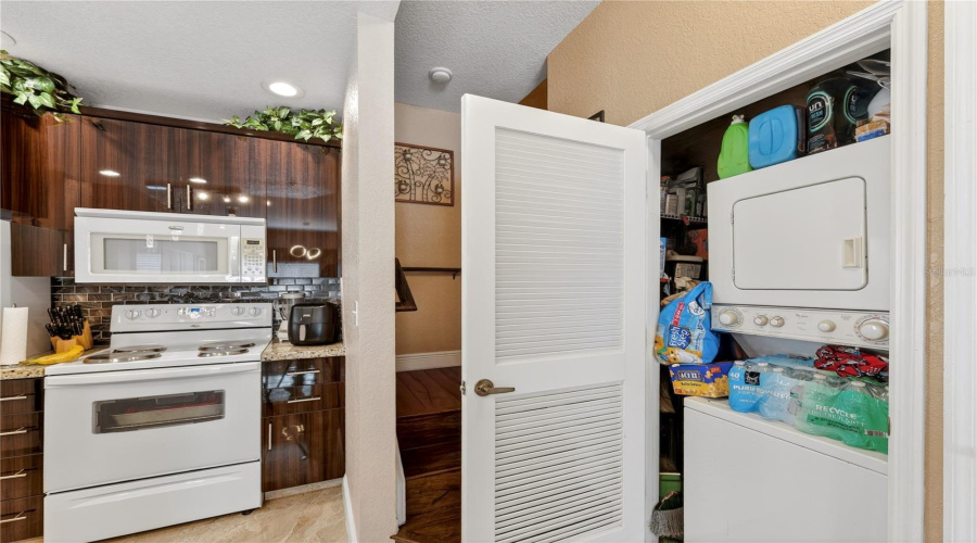 KISSIMMEE, Florida 34746, 4 Bedrooms Bedrooms, ,3 BathroomsBathrooms,Residential,For Sale,GALA RD S.,0,MFRO6380827