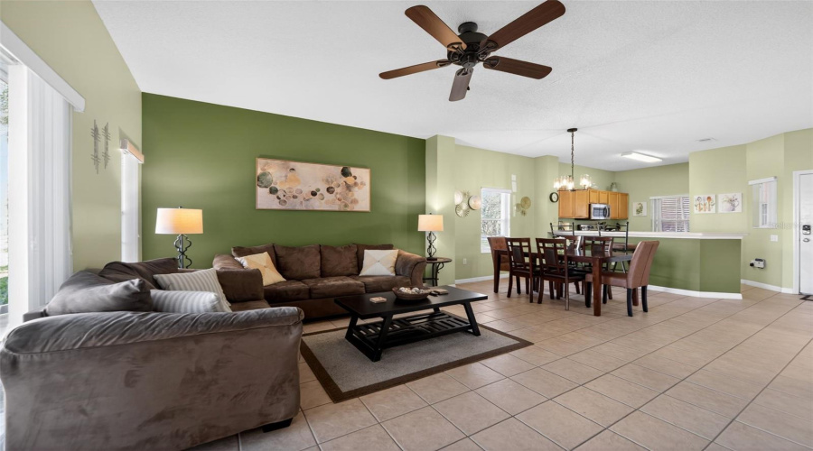 KISSIMMEE, Florida 34747, 3 Bedrooms Bedrooms, ,2 BathroomsBathrooms,Residential,For Sale,CRYSTAL COVE,0,MFRS5143280