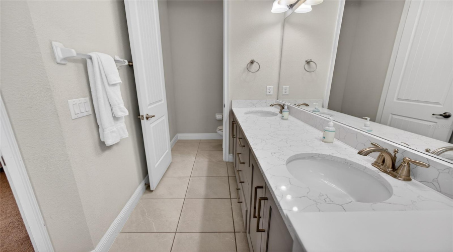 KISSIMMEE, Florida 34747, 11 Bedrooms Bedrooms, ,10 BathroomsBathrooms,Residential,For Sale,FAIRFAX,0,MFRO6380550