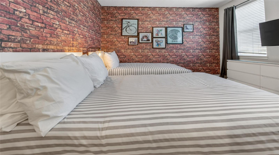 KISSIMMEE, Florida 34747, 11 Bedrooms Bedrooms, ,10 BathroomsBathrooms,Residential,For Sale,FAIRFAX,0,MFRO6380550