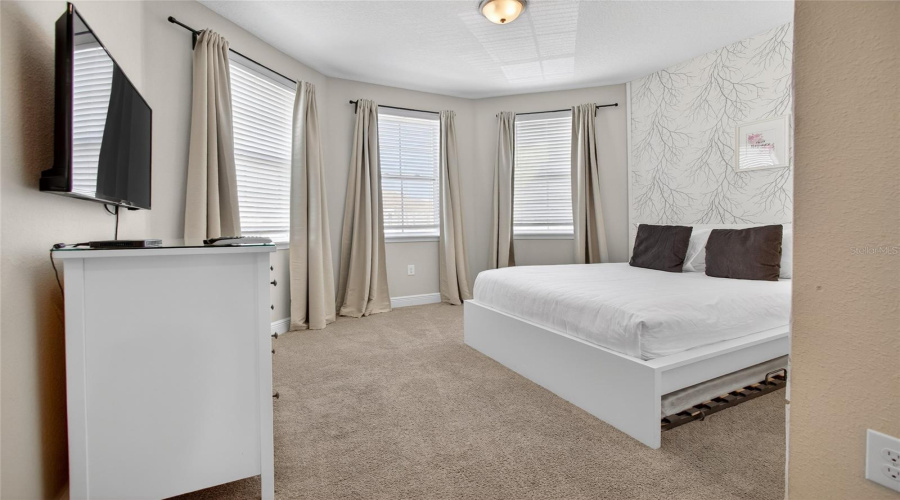 KISSIMMEE, Florida 34747, 11 Bedrooms Bedrooms, ,10 BathroomsBathrooms,Residential,For Sale,FAIRFAX,0,MFRO6380550