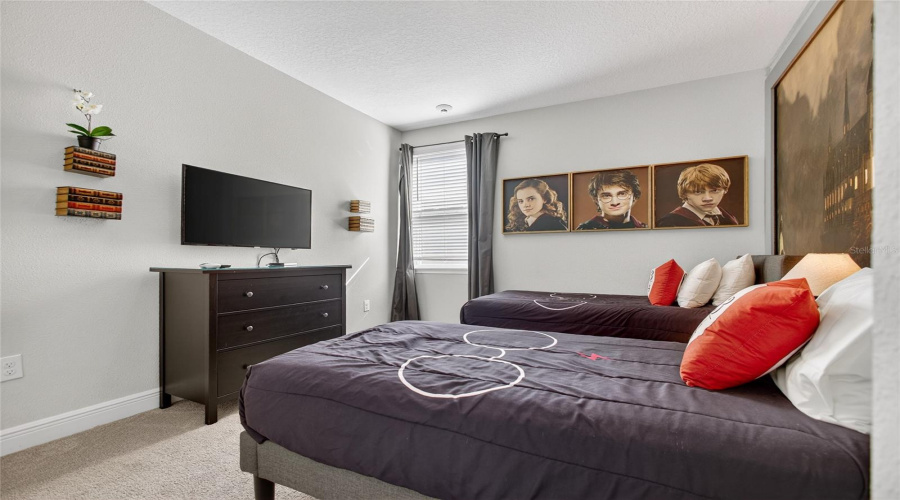 KISSIMMEE, Florida 34747, 11 Bedrooms Bedrooms, ,10 BathroomsBathrooms,Residential,For Sale,FAIRFAX,0,MFRO6380550