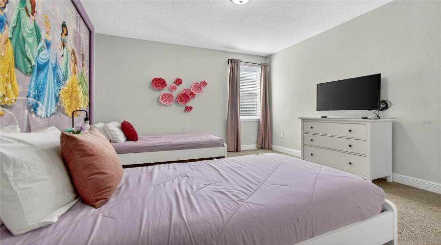 KISSIMMEE, Florida 34747, 11 Bedrooms Bedrooms, ,10 BathroomsBathrooms,Residential,For Sale,FAIRFAX,0,MFRO6380550