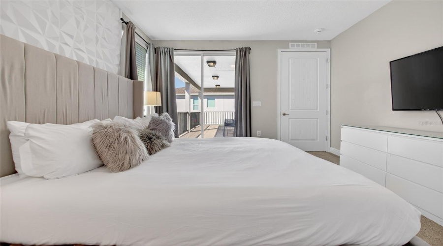 KISSIMMEE, Florida 34747, 11 Bedrooms Bedrooms, ,10 BathroomsBathrooms,Residential,For Sale,FAIRFAX,0,MFRO6380550