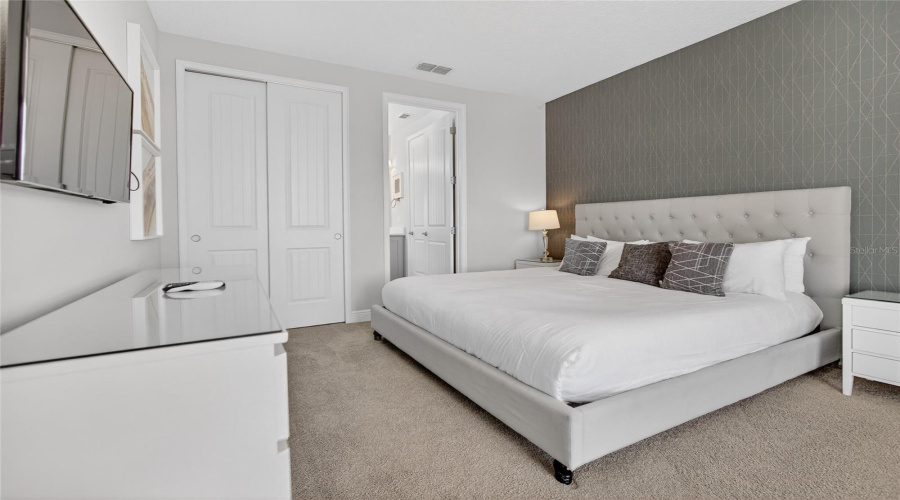 KISSIMMEE, Florida 34747, 11 Bedrooms Bedrooms, ,10 BathroomsBathrooms,Residential,For Sale,FAIRFAX,0,MFRO6380550